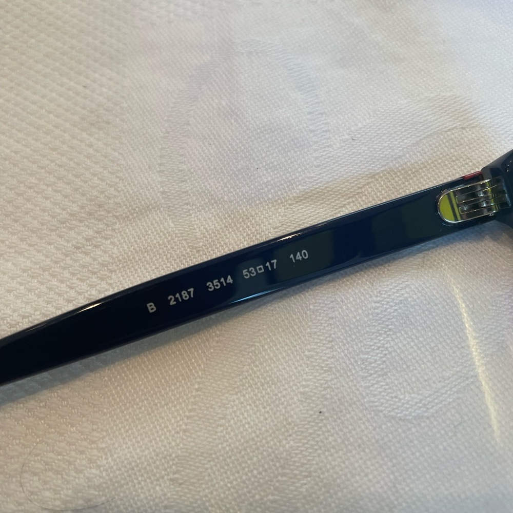 Burberry yellow lenses blue glasses - Picture 2 of 8